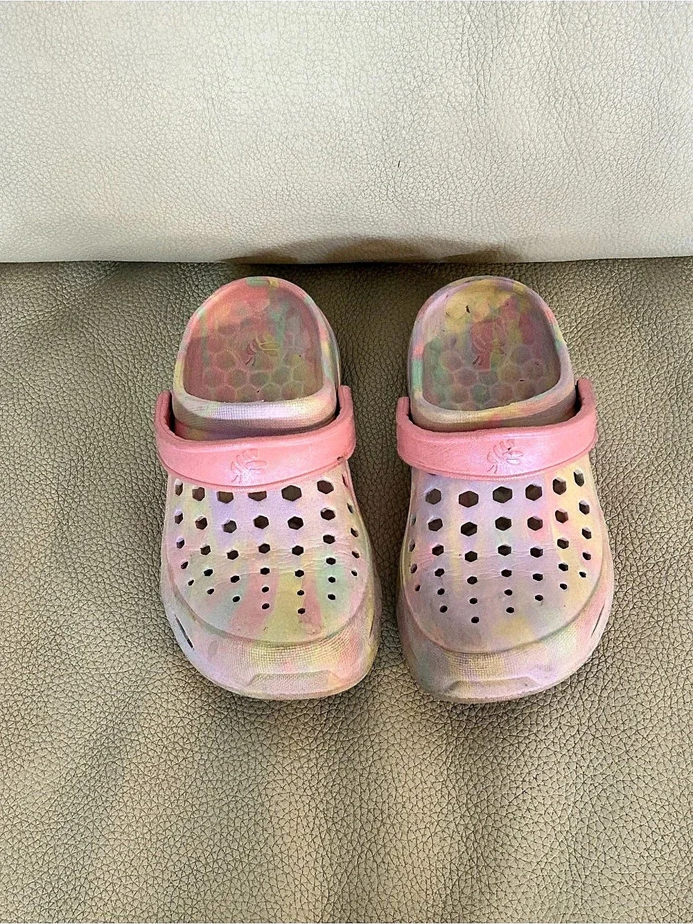 Girls Crocs Classic Clog Tie-Dye Pink, Size 12/13